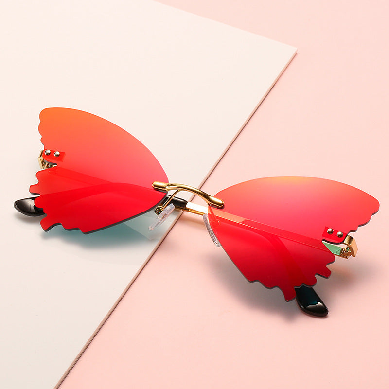 1Butterfly-Shape Statement Sunglasses Miroken