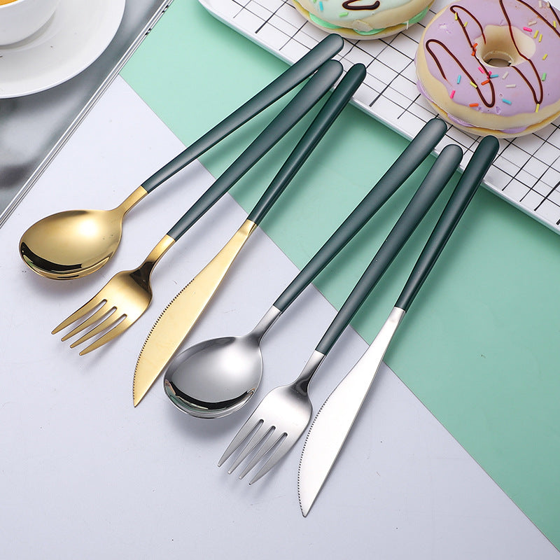 1More Elegant and Functional Salad Spoon Miroken