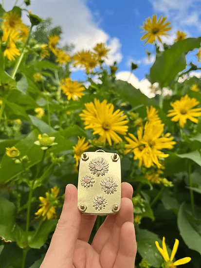 Miroken | Mini Flower Press | Compact Botanical Keepsake Maker | Portable Craft Tool