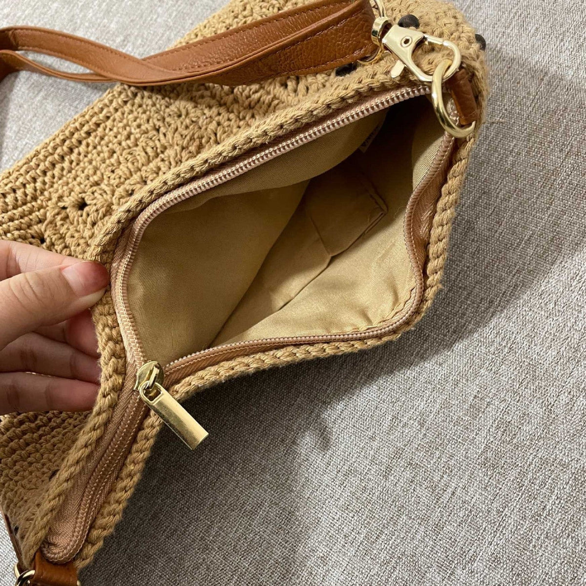 1Handcrafted shoulder bag with unique crochet pattern Miroken