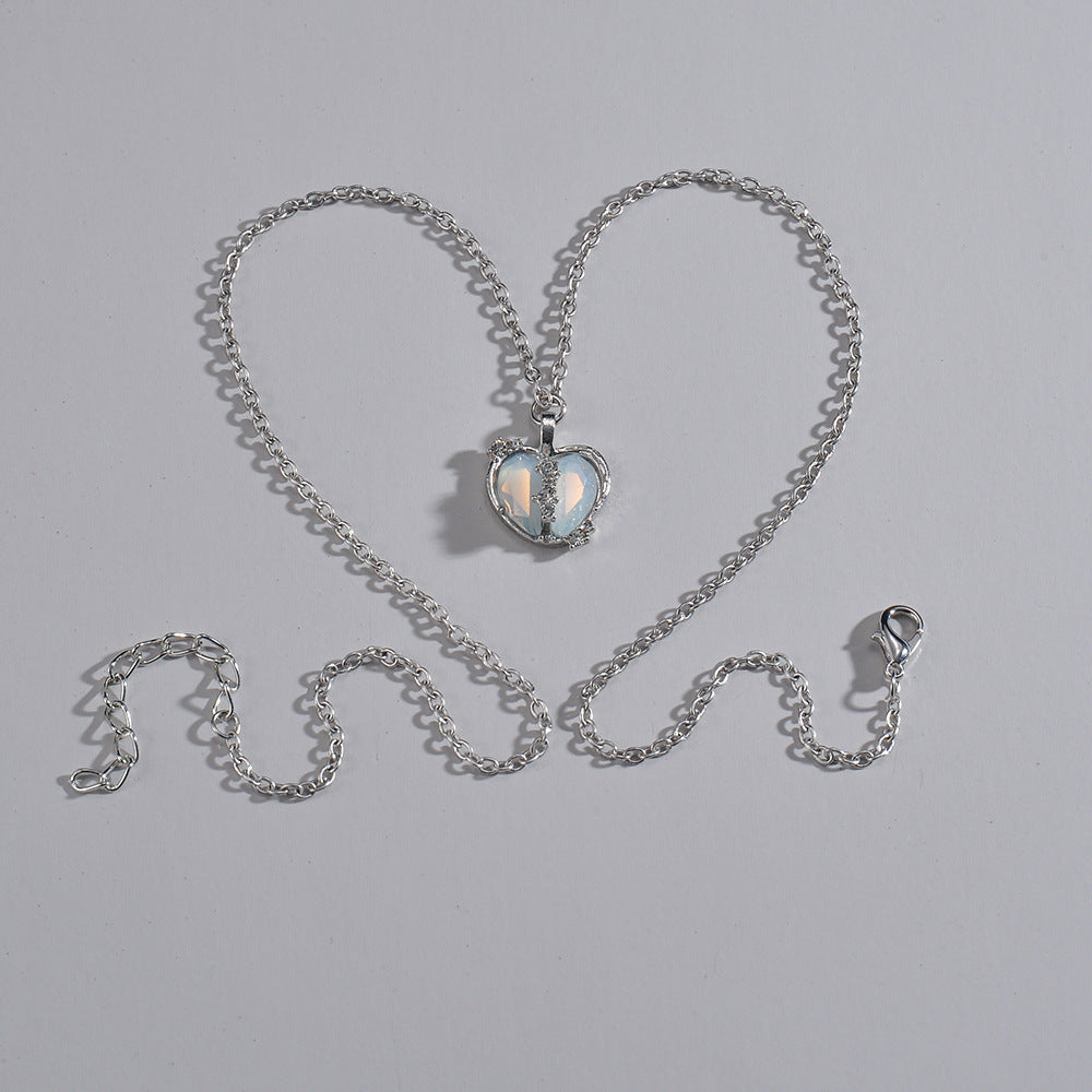 1Heart pendant necklace with sparkling accents Miroken