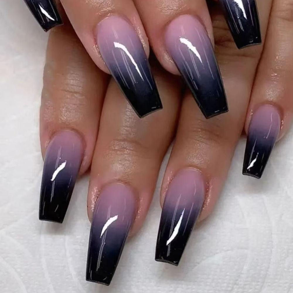 1Nail set with elegant glitter design Miroken