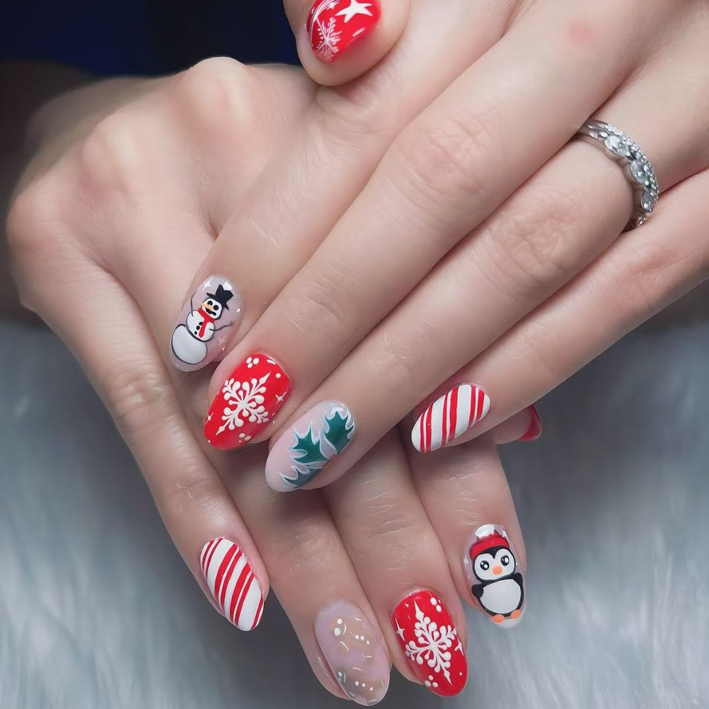 1Artificial nail set with winter motifs and glamorous Christmas designs Miroken