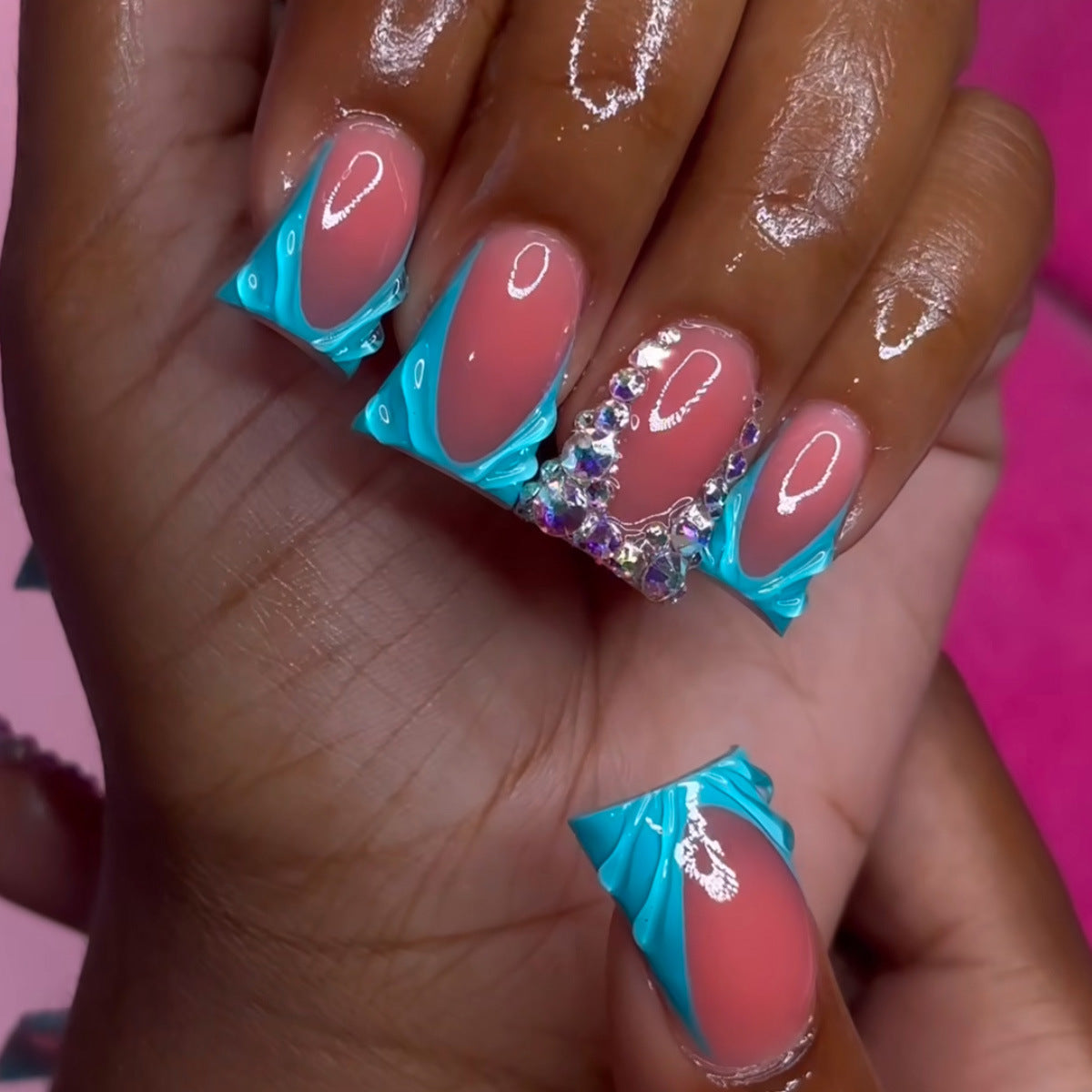 1Decorative Press-On Nail Art Extensions with Rhinestone Accents Miroken