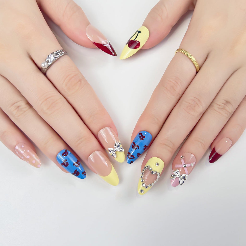 1Artificial nails with floral 3D applications Miroken