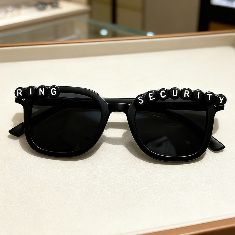1Statement Graphic Sunglasses Miroken