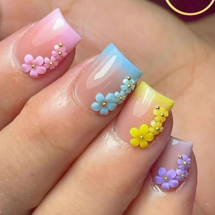 1Artificial nails with floral 3D applications Miroken
