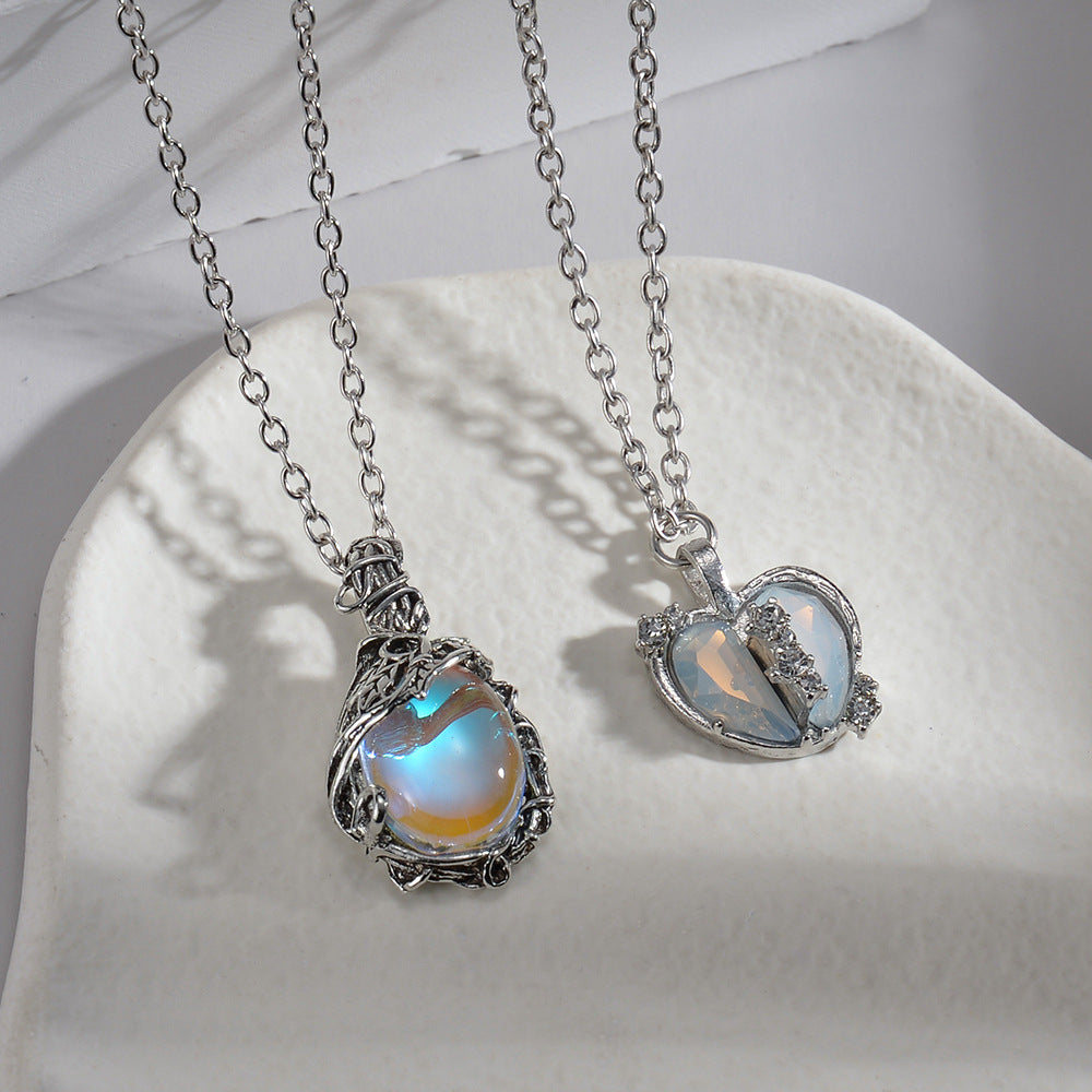 1Heart pendant necklace with sparkling accents Miroken