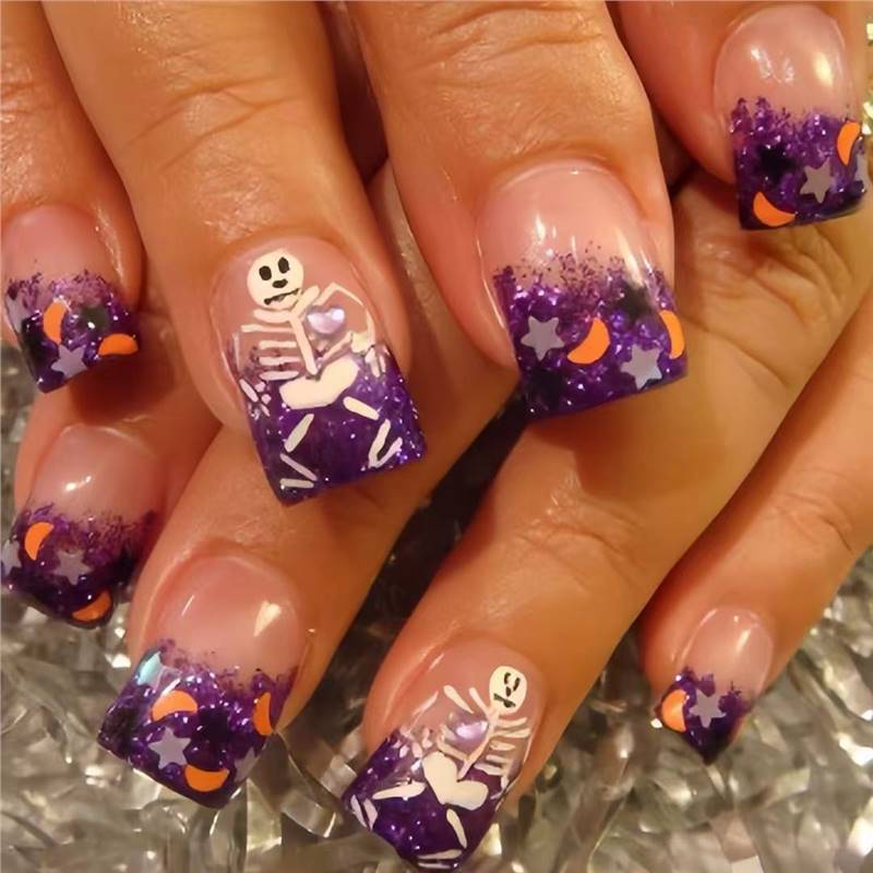 1Creative Halloween-Inspired Press-On Nail Art Miroken