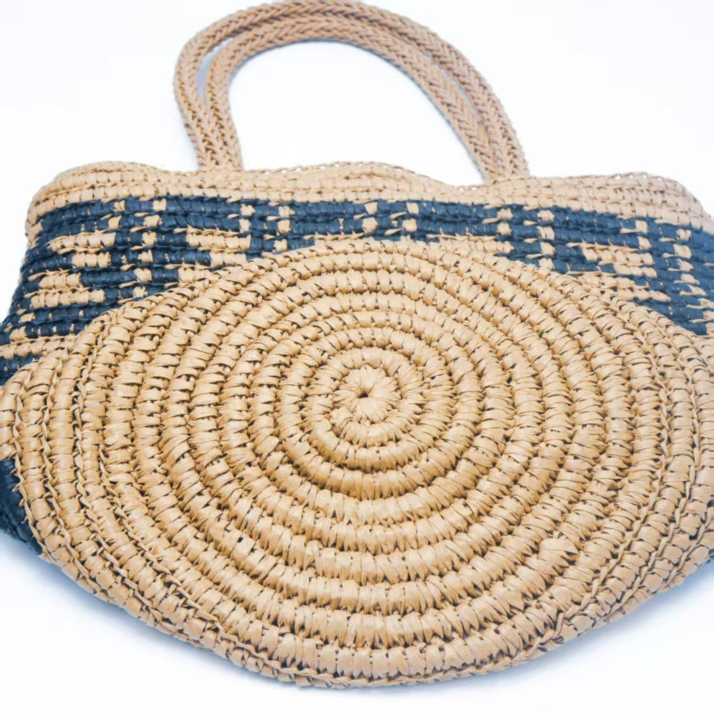 1Handwoven basket bag with geometric pattern Miroken