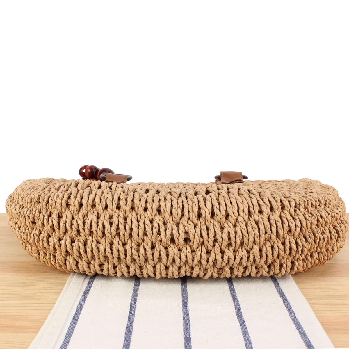 1Handbag with Decorative Wooden Beads and Natural Wicker Miroken