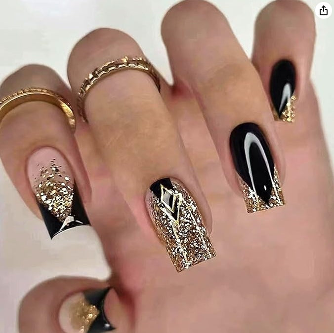 1Elegant Press-On Nail Art Set with Geometric Design Miroken