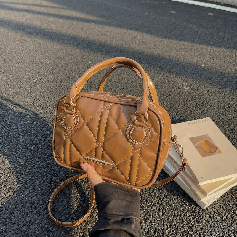 1WoQuilted Mini Satchel Bag Miroken