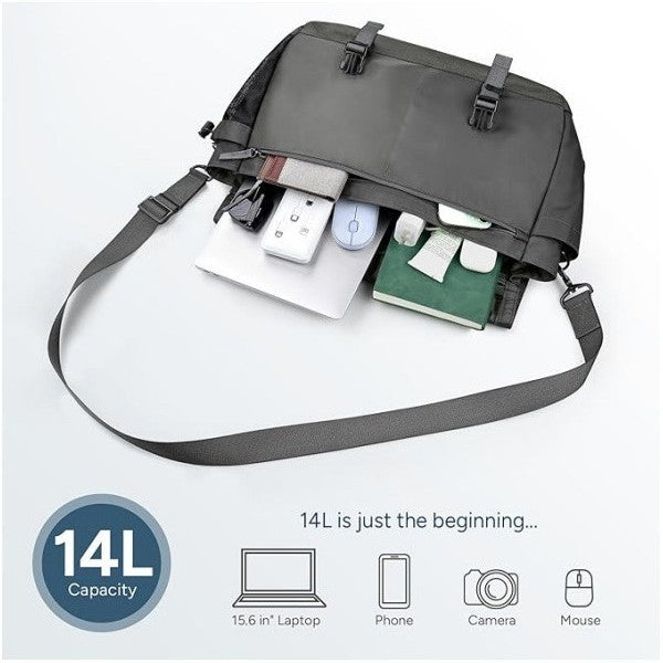1Messenger bag with adjustable shoulder strap Miroken