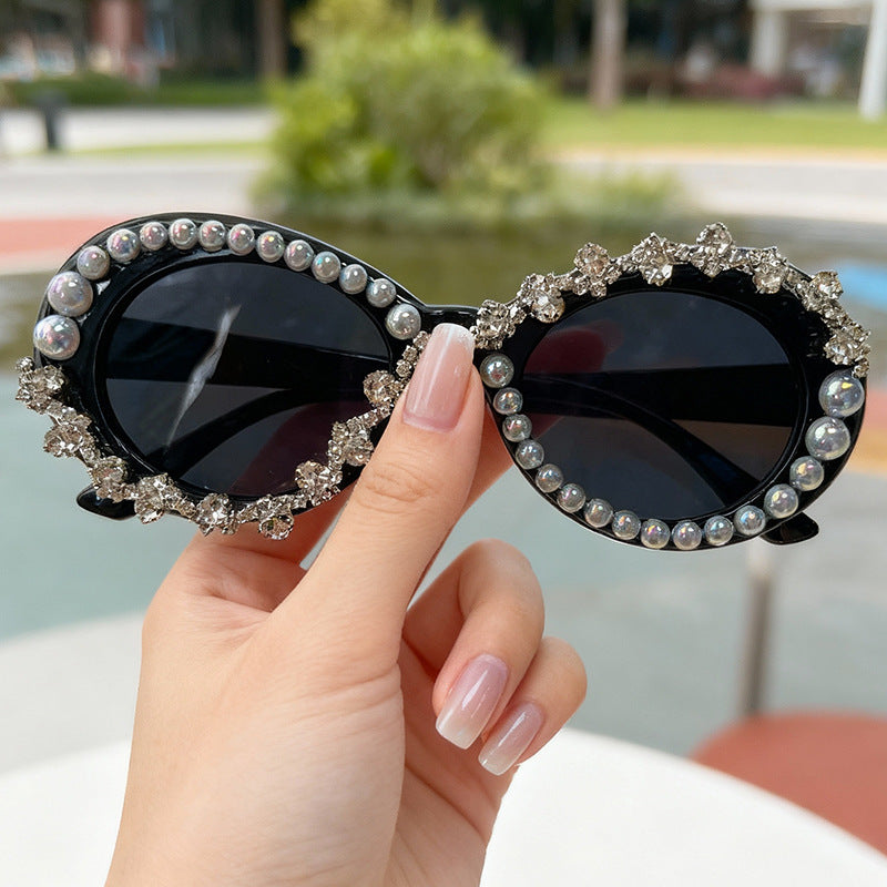1Elegant Pearl-Embellished Cat-Eye Sunglasses Miroken