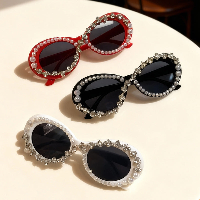 1Elegant Pearl-Embellished Cat-Eye Sunglasses Miroken