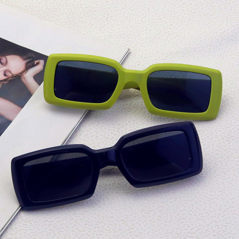 1Fashionable Square Frame Sunglasses Miroken