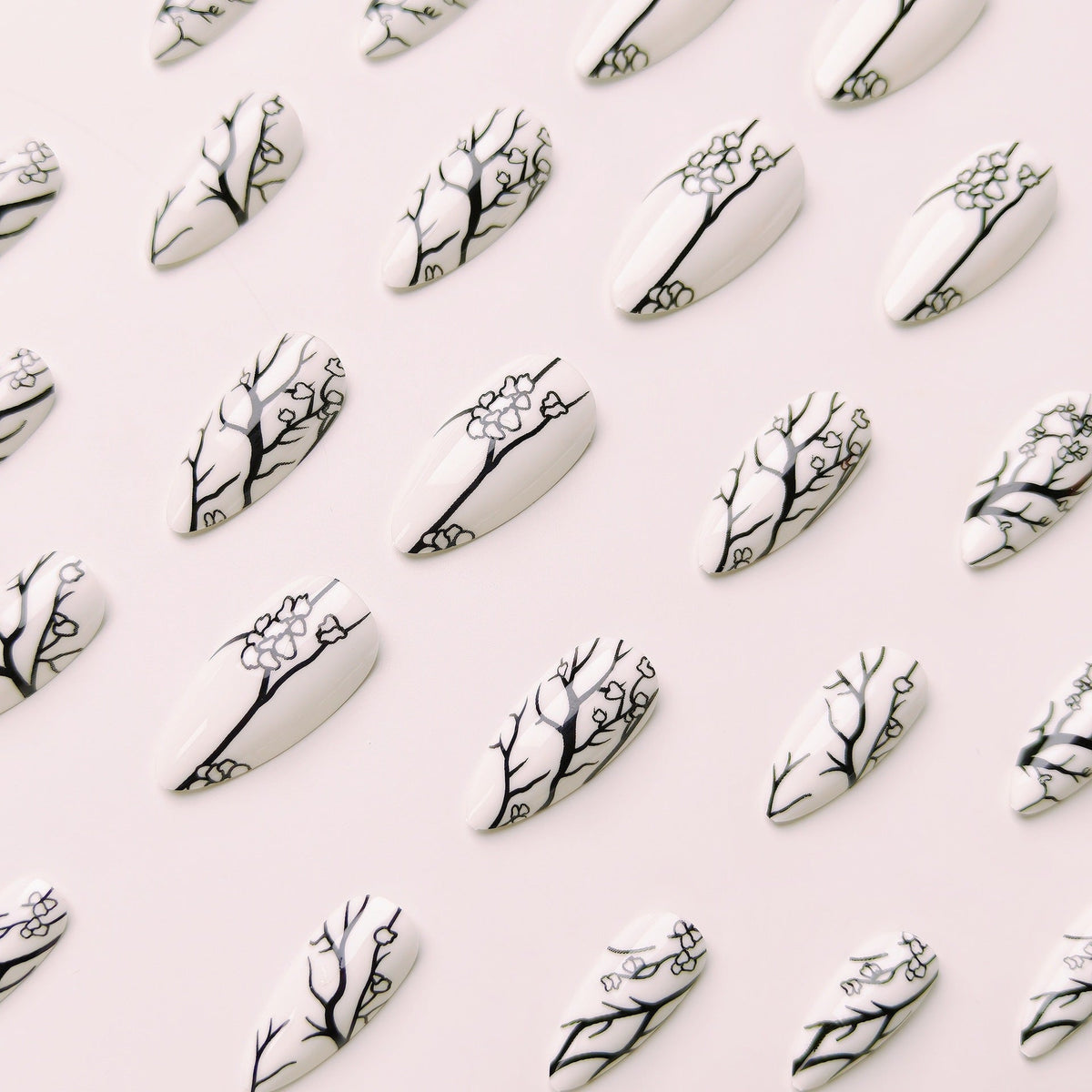 1Artificial nails with elegant floral design Miroken