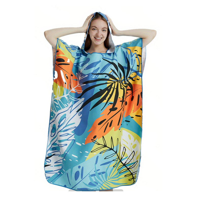 1Badeponcho with stylish design and practical hood Miroken