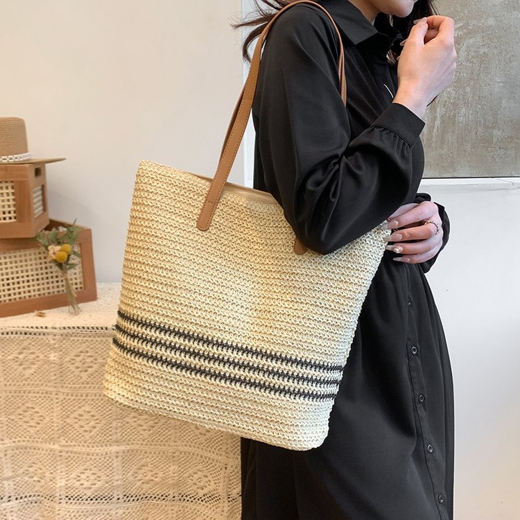 1Fashionable Bast and Leather Tote Bag Miroken