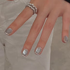 1Artificial nails with glamorous accents Miroken