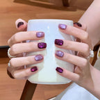 1Artificial nails with ombre effect and glitter Miroken