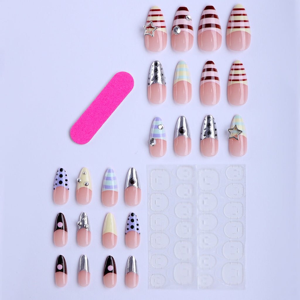 1Artificial nails with creative design and sparkling accents Miroken