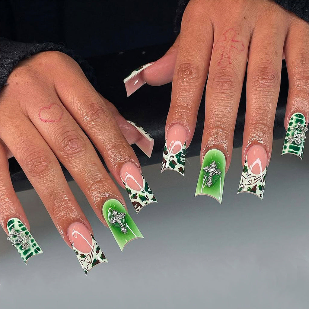 1Artificial nails with striking design Miroken