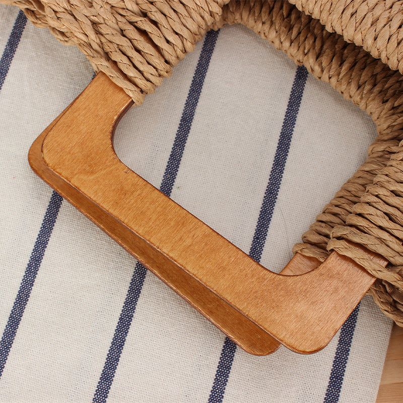 1Handcrafted straw bag with wooden handle Miroken
