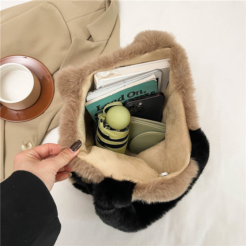 1Plush shoulder bag with cat motif Miroken