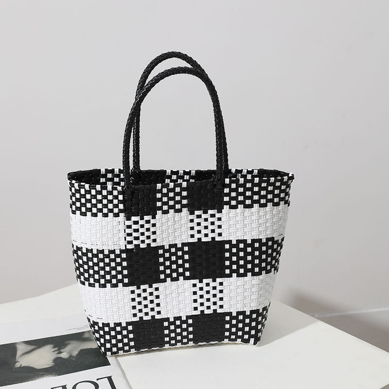 1Handmade basket bag in modern check pattern Miroken