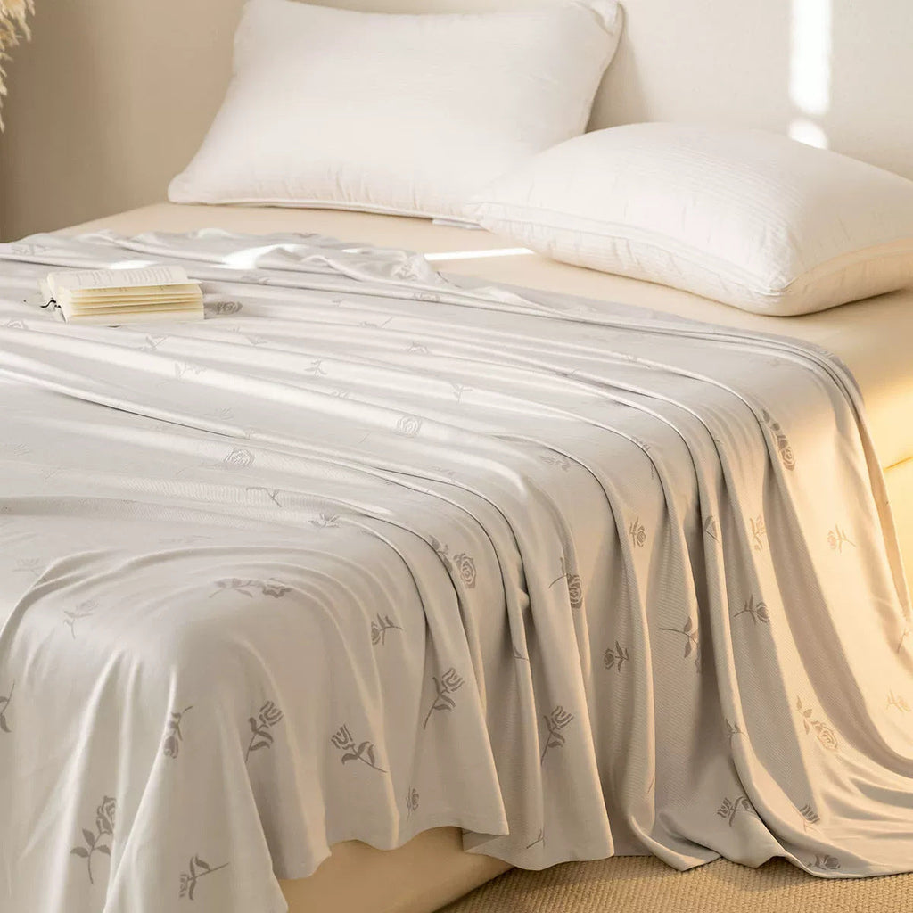 1Women Satin Bedspread Miroken