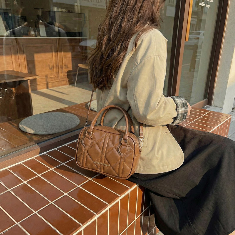1WoQuilted Mini Satchel Bag Miroken