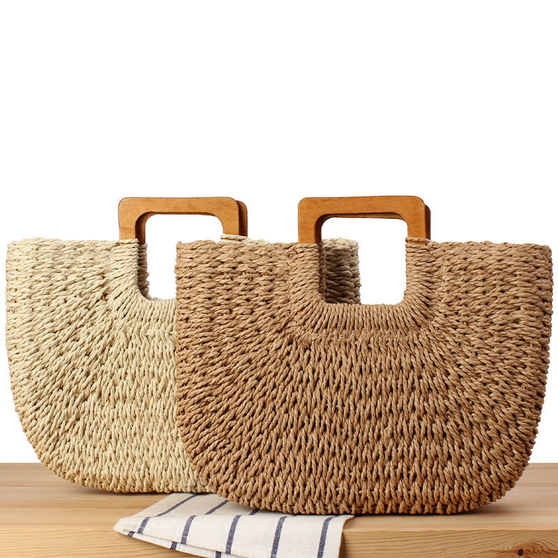 1Handcrafted straw bag with wooden handle Miroken