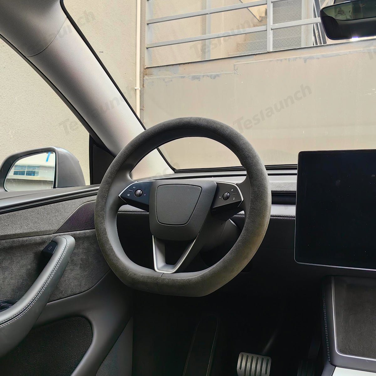 Alcantara One-Piece Steering Wheel Cover for Tesla Model Y Juniper 2025+/ Model 3 Highland 2024+