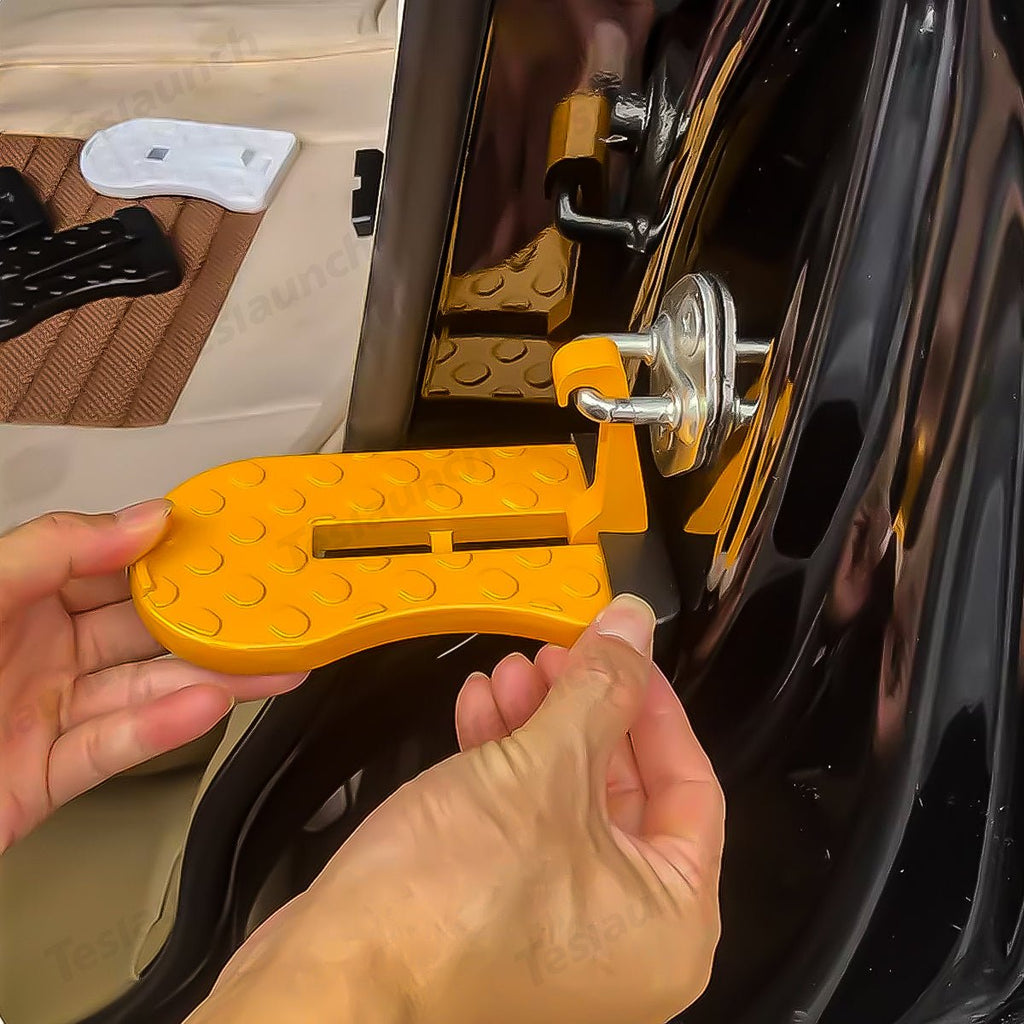 Foldable Car Door Step with Safety Hammer for All Cars