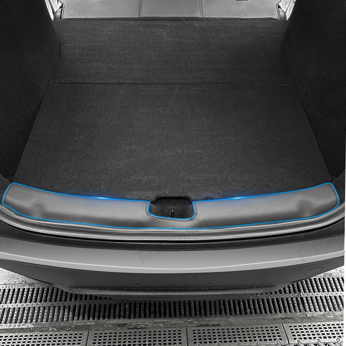Napa Leather Trunk Sill Guard – Premium Protection for Tesla Model Y Juniper 2025+