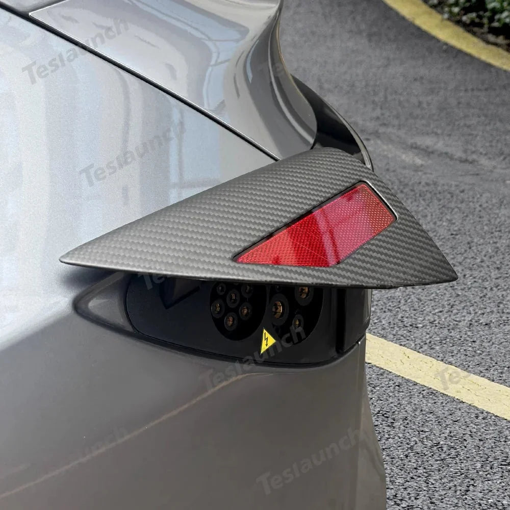 [Real Carbon Fiber] Charging Port Cover for Tesla Model Y Juniper 2025+