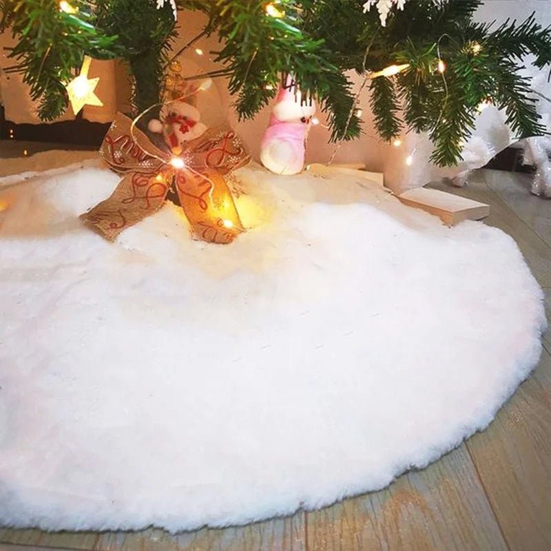 White Faux Fur Christmas Tree Skirt – Elegant Plush Carpet for Holiday Décor & New Year Charm