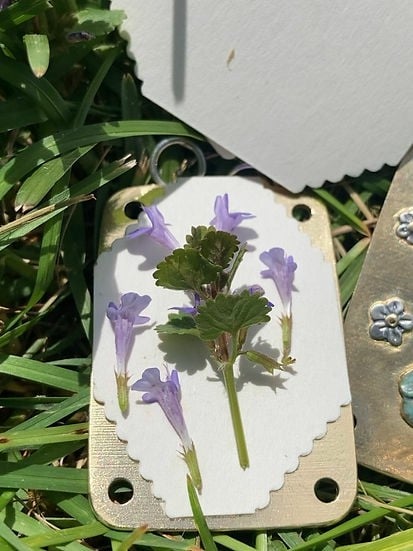 Mini Flower Press | Compact Botanical Keepsake Maker | Portable Craft Tool