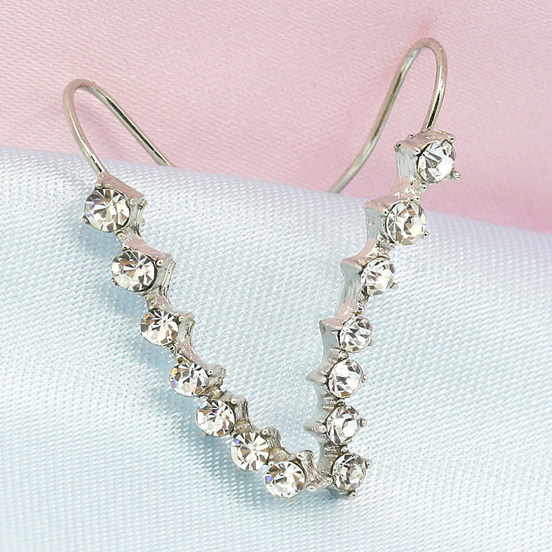 LuxeSparkle Sophisticated Diamond Accent