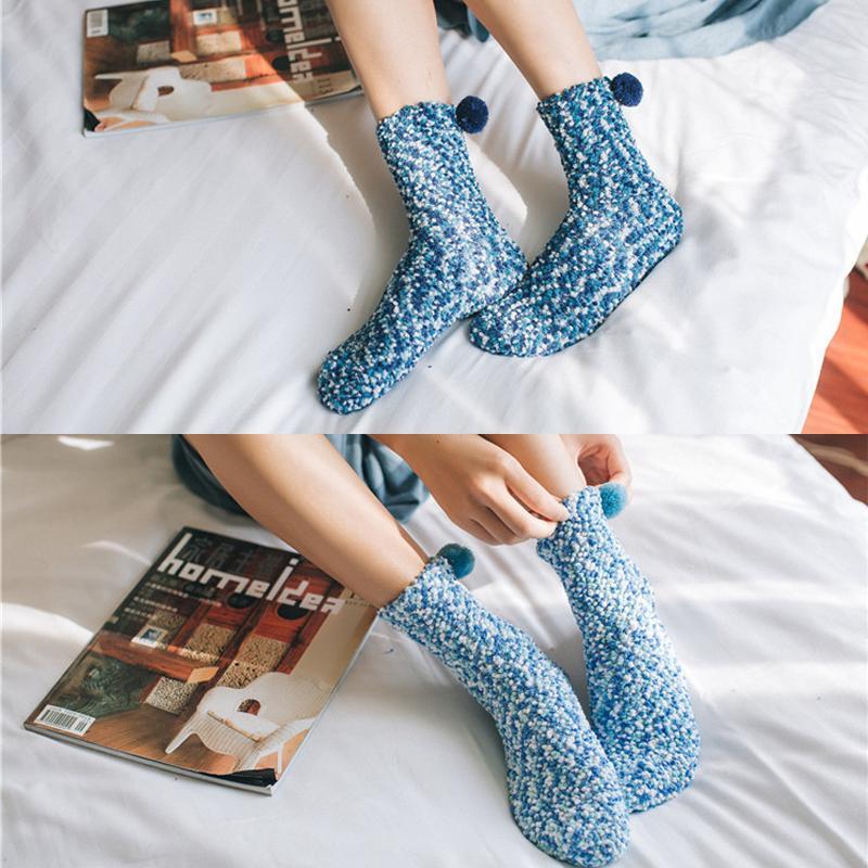 Comfy Gift Pom Pom Cupcake Socks